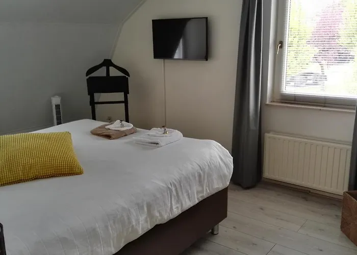 Halte 46 Bed & Breakfast 3*